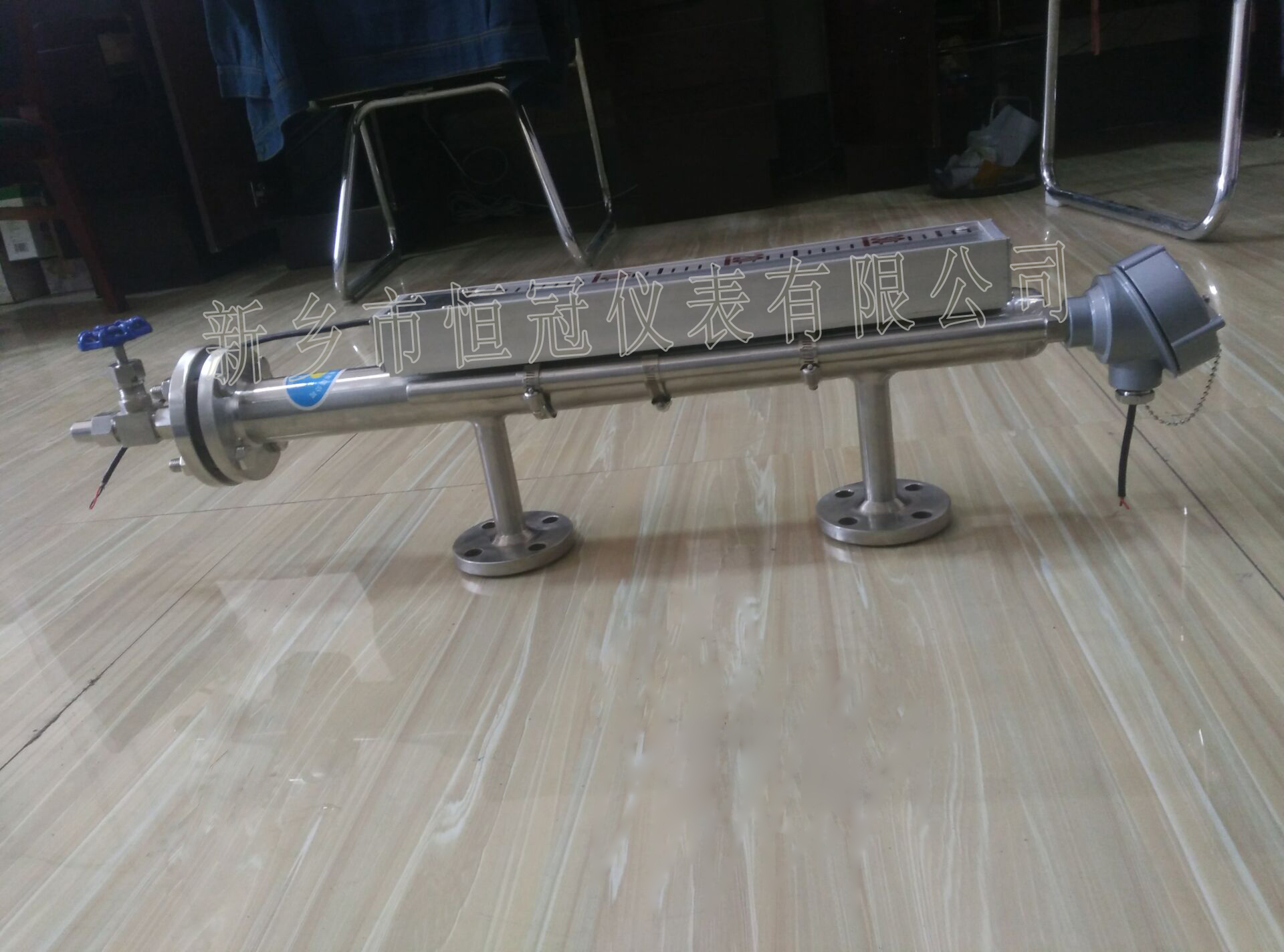 云南訂制的磁敏電子雙色液位計(jì)已發(fā)貨，湯經(jīng)理您保持手機(jī)暢通，以方便接收