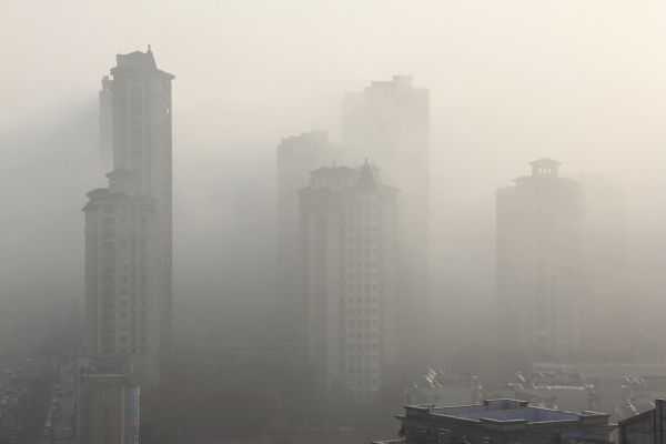 恒冠儀表提示您國內(nèi)多地區(qū)出現(xiàn)十面“霾”伏  那么新型儀表何時崛起？